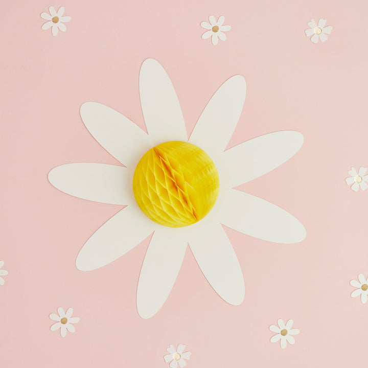 Daisy Hanging Honeycomb Decorations x 3 - Daisy Party Decorations Hanging Decoration Daisy Hanging Honeycomb Decorations x 3