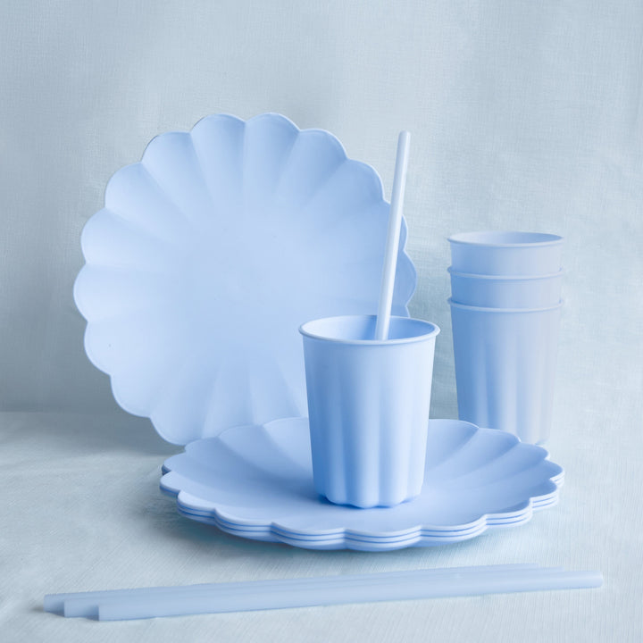 Light Blue Frill Plastic Party Plates x 4 - Eco Friendly Party party plates Light Blue Frill Plastic Party Plates x 4