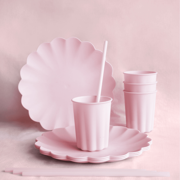 Light Pink Frill Plastic Party Cups x 4 - Eco Friendly Party party cups Light Pink Frill Plastic Party Cups x 4