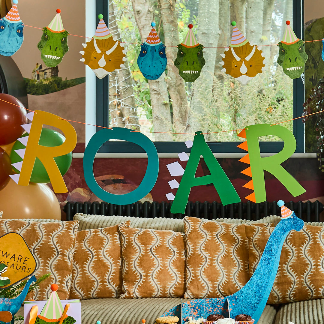How to Style Your Dinosaur Party