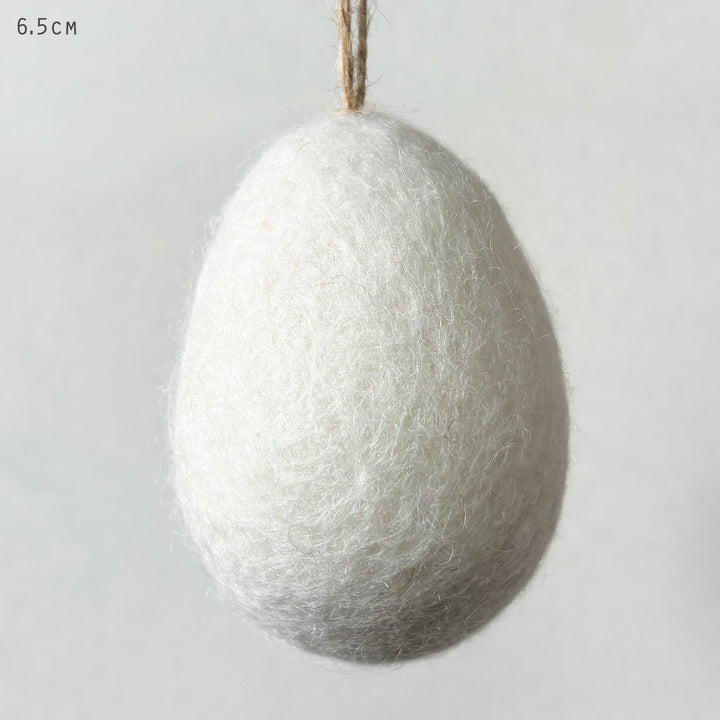 East of India Plain Felt Easter Egg Decoration - Cream