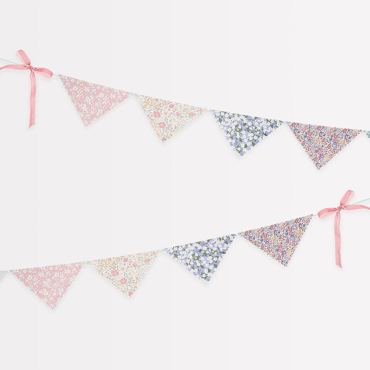 Liberty Print Scallop Edge Party Garland