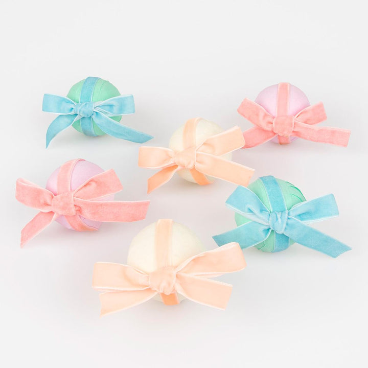 Velvet Bow Surprise Balls x 6 | Meri Meri Party Bag Fillers Party Accessories Velvet Bow Surprise Balls x 6