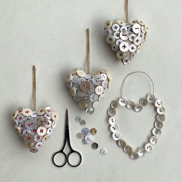 East of India Linen Button Heart - Grey