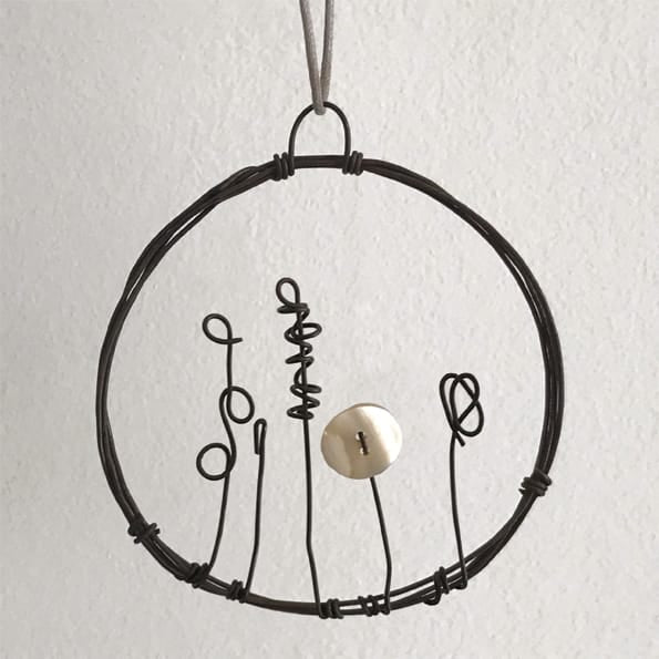 East of India Small Rusty Wire Wreath | Flowers Wreath East of India Small Rusty Wire Wreath - Flowers