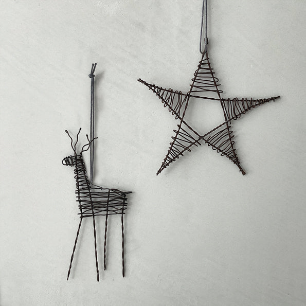 East of India Rusty Wire Reindeer Hanging Decoration