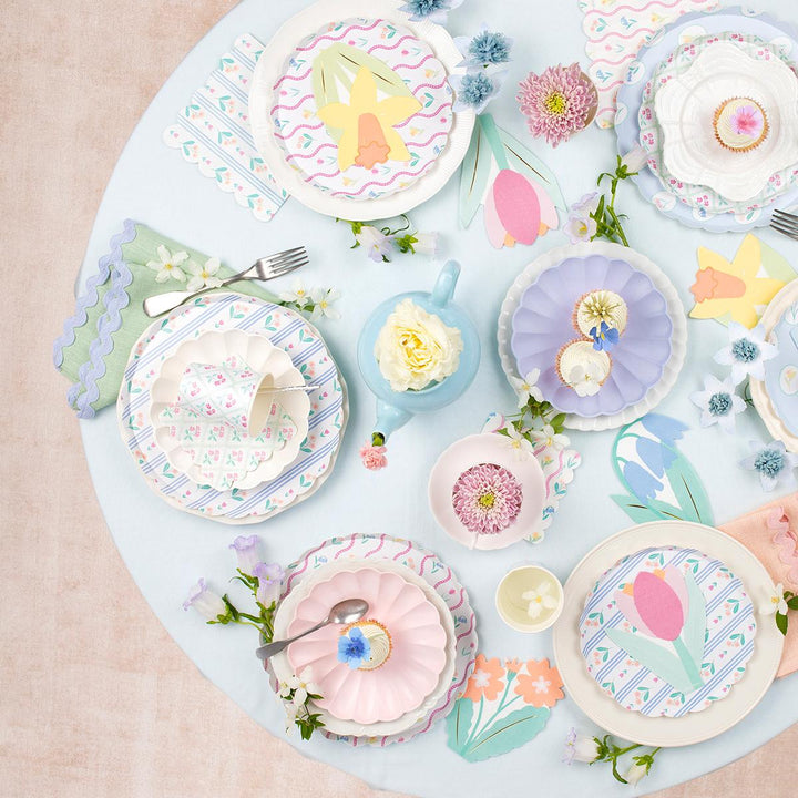 Bloomsbury Floral Side Party Plates x 8 | Meri Meri party plates Bloomsbury Floral Side Party Plates x 8