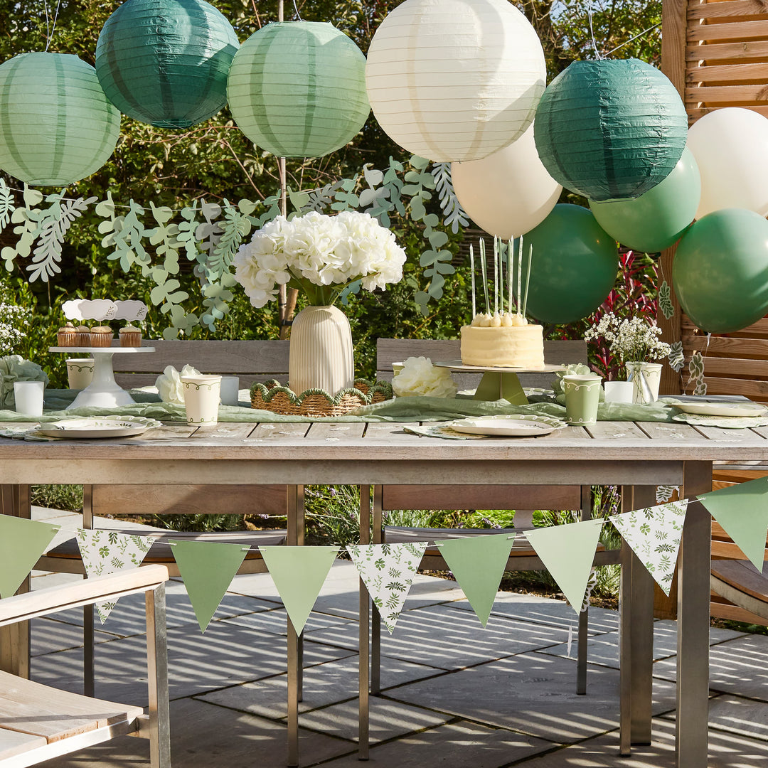 Botanical Leaf Hanging Decorations 2m Bunting Botanical Leaf Hanging Decorations 2m