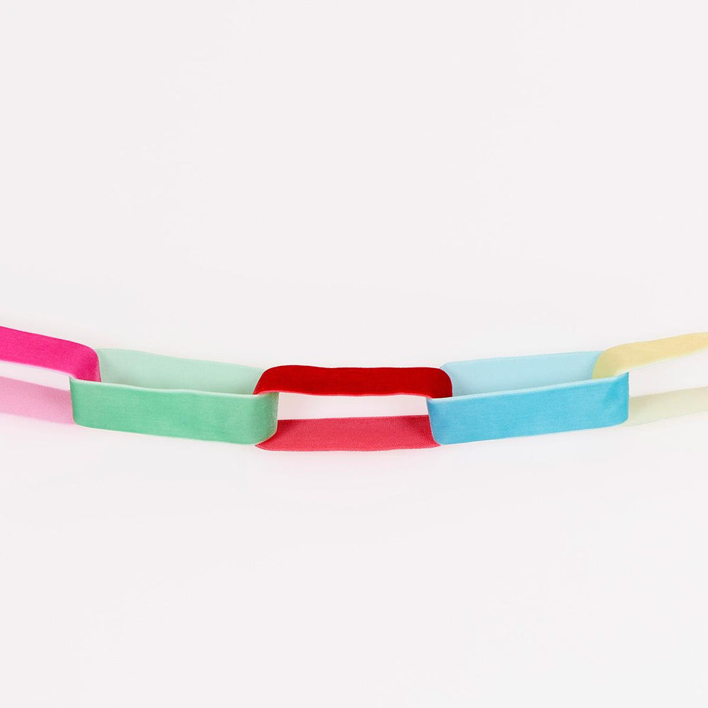 Bright Velvet Chain Link Party Garland Bunting Bright Velvet Chain Link Party Garland