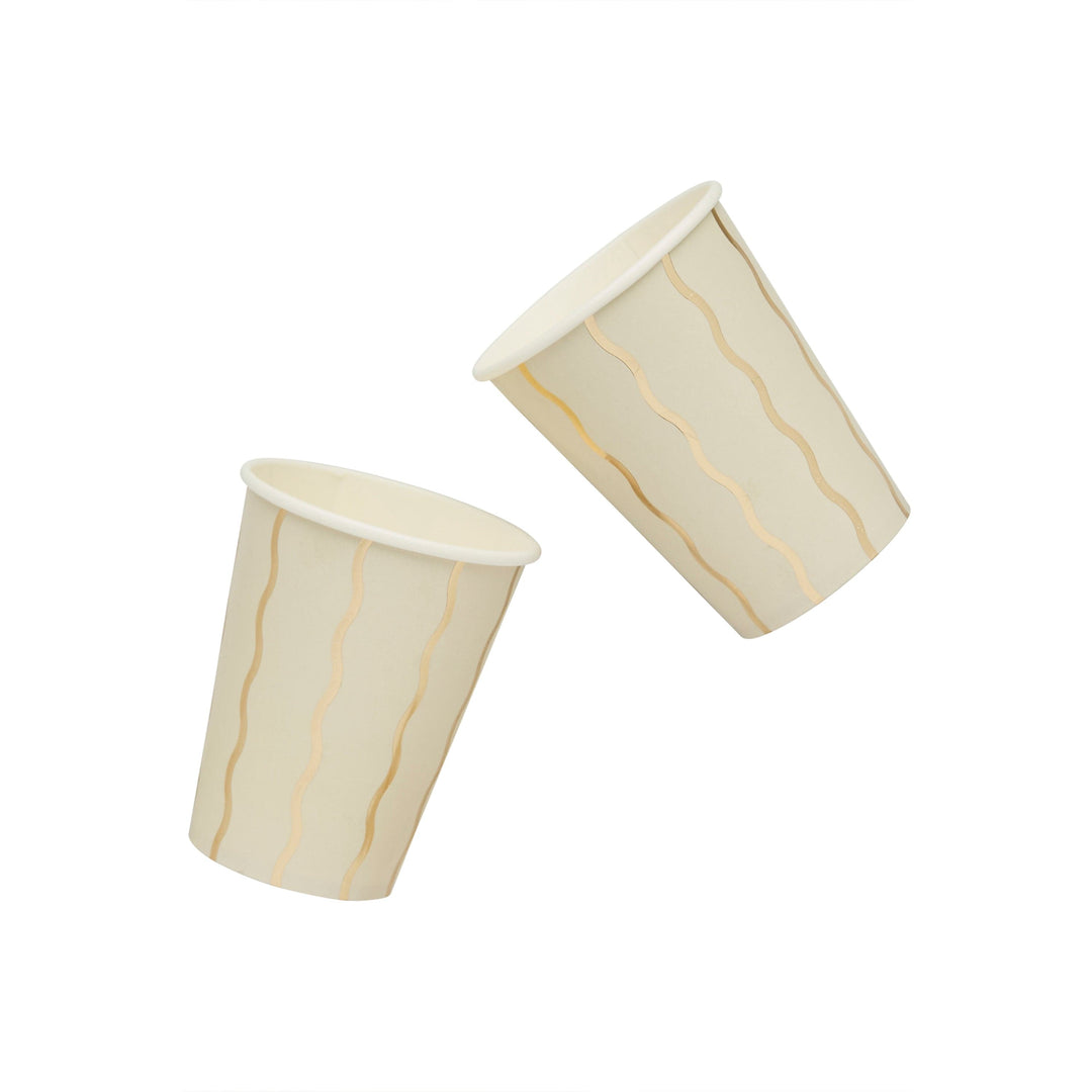 Champagne &amp; Gold Wavy Party Cups x 8 Disposable Cups Champagne &amp; Gold Wavy Party Cups x 8