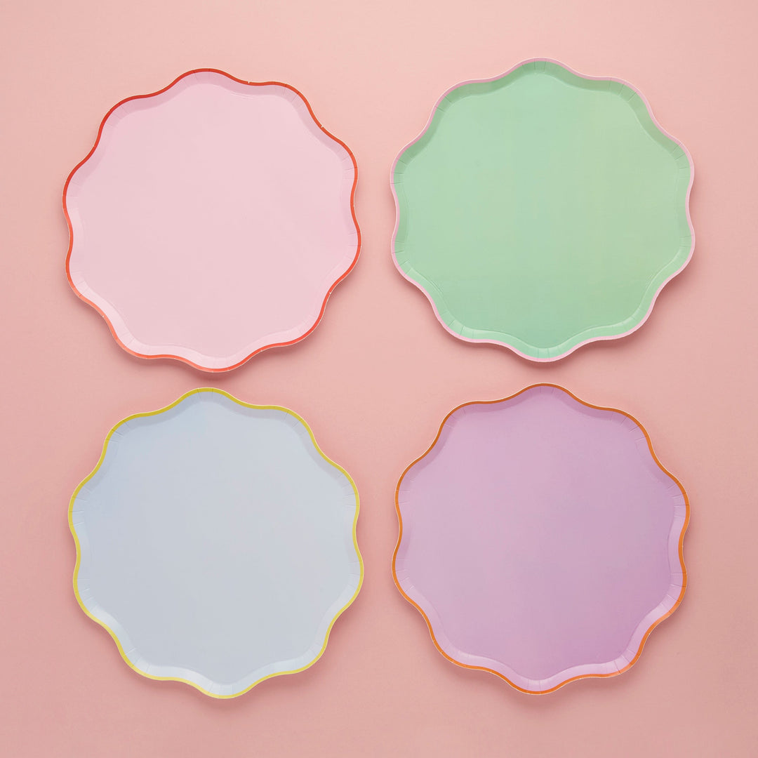 Colourful Edge Scallop Party Plates x 8 party plates Colourful Edge Scallop Party Plates x 8