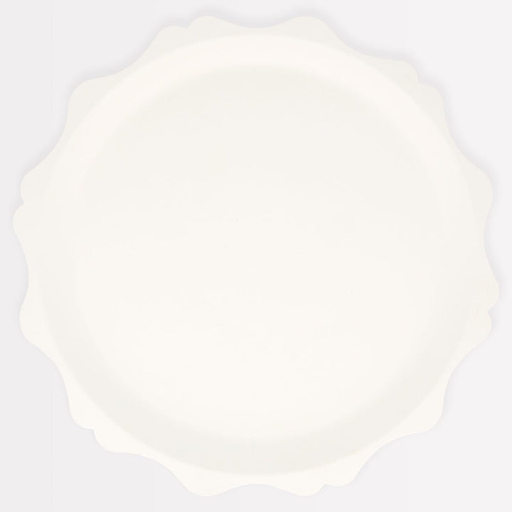 Cream Decorative Edge Compostable Dinner Party Plates x 8 | Meri Meri party plates Cream Decorative Edge Compostable Dinner Party Plates x 8