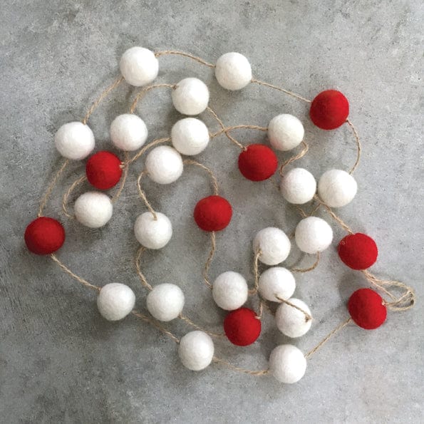 East of India Felt Pompom Garland - Red & White - Christmas Decorations Wreaths & Garlands East of India Felt Pompom Garland - Red & White