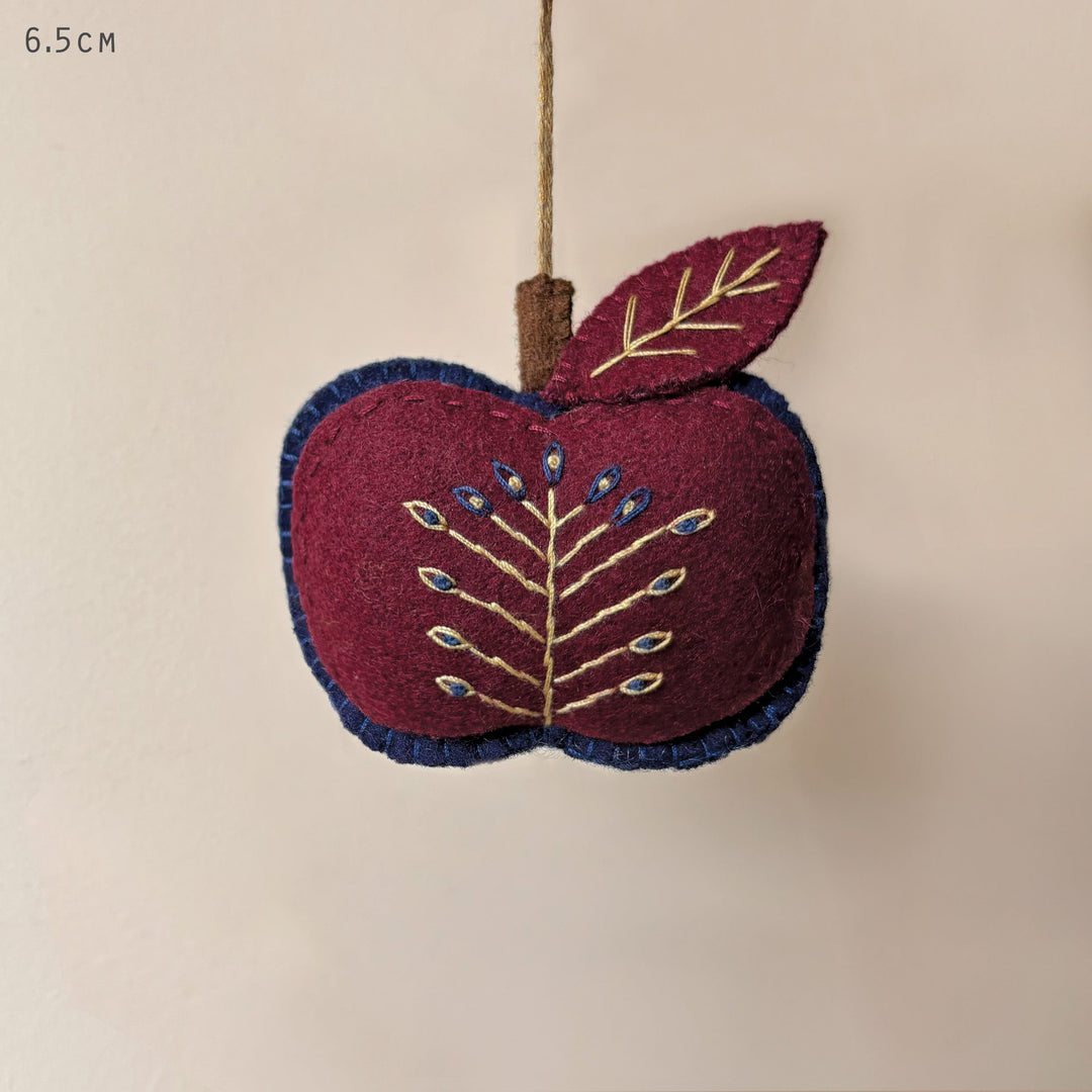 East of India Folk Art Apple Hanging Decoration, Large Hanging Decoration East of India Folk Art Hanging Decoration - Large Apple