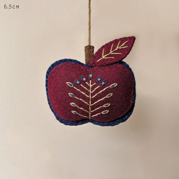 East of India Folk Art Apple Hanging Decoration, Large Hanging Decoration East of India Folk Art Hanging Decoration - Large Apple