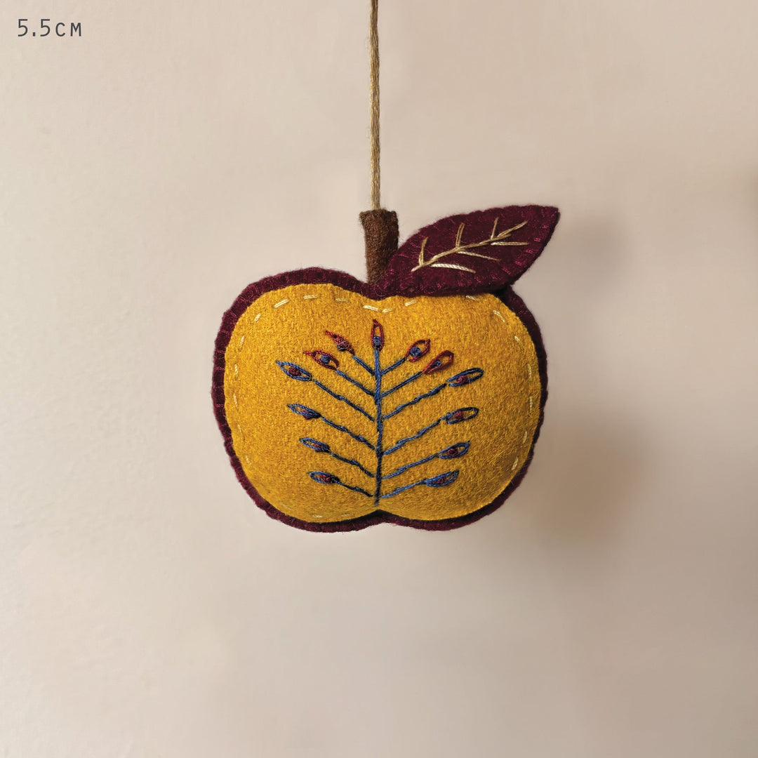 East of India Folk Art Apple Hanging Decoration, Small Hanging Decoration East of India Folk Art Hanging Decoration - Small Apple