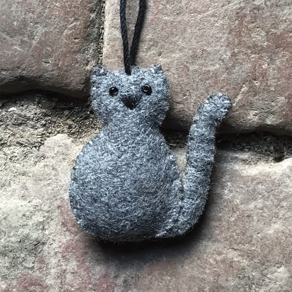 East of India Grey Felt Cat Hanging Decoration Hanging Decoration East of India Felt Cat Hanging Decoration - Grey