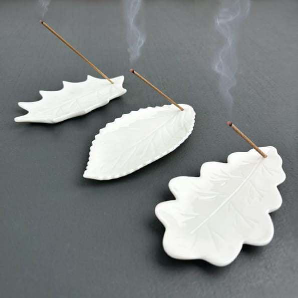 East of India Large Porcelain Holly Leaf Incense Holder Set gift East of India Large Porcelain Leaf Incense Holder Set - Holly