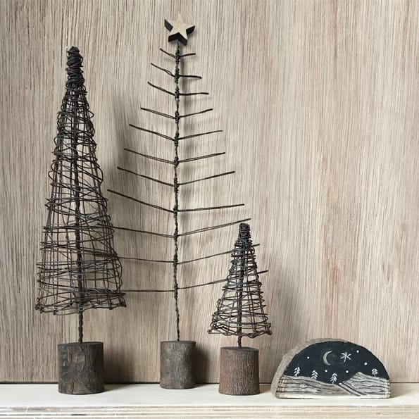 East of India Large Rusty Wire Christmas Tree Decoration Christmas Decoration East of India Rusty Wire Christmas Tree Decoration - Large