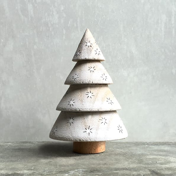 East of India Large Standing Wooden Dotty Christmas Tree Christmas Decoration East of India Standing Wooden Dotty Christmas Tree - Large