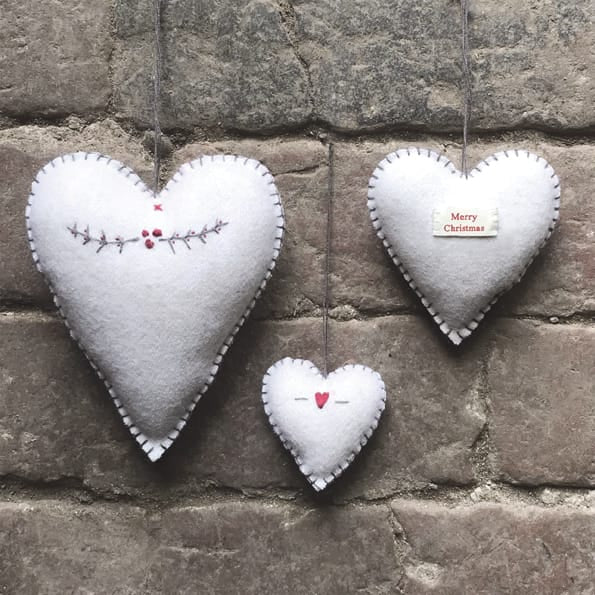East of India Medium Cream Embroidered Christmas Heart Christmas Decoration East of India Medium Embroidered Christmas Heart - Cream