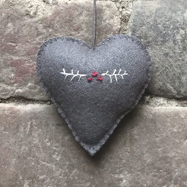 East of India Medium Grey Embroidered Heart, Berry Branch gift East of India Medium Embroidered Heart - Grey Berry Branch