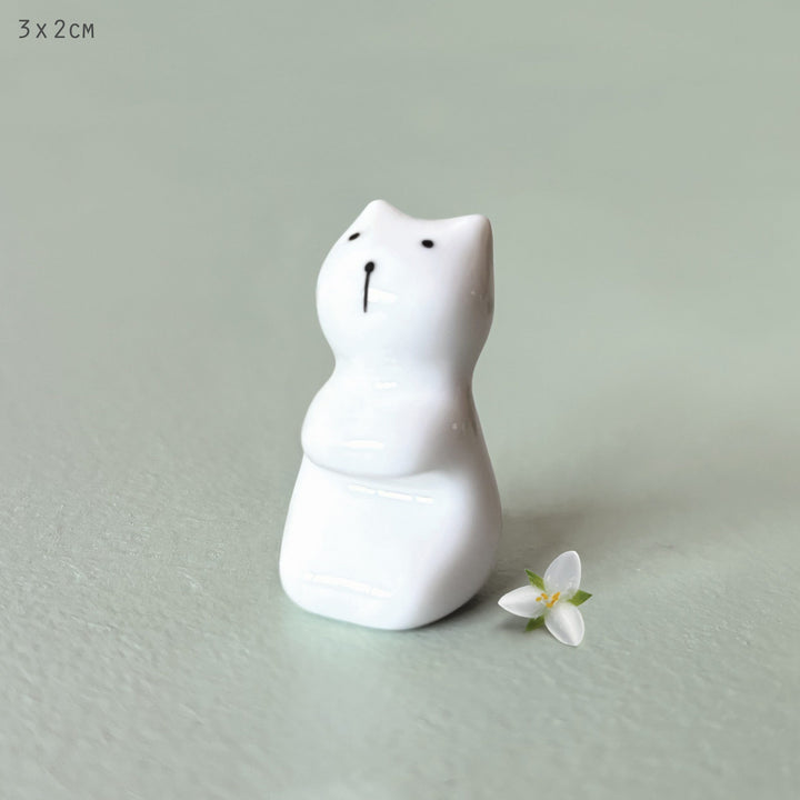 East of India Mini Porcelain Bowl Charm, Cat ornament East of India Mini Porcelain Bowl Charm - Cat