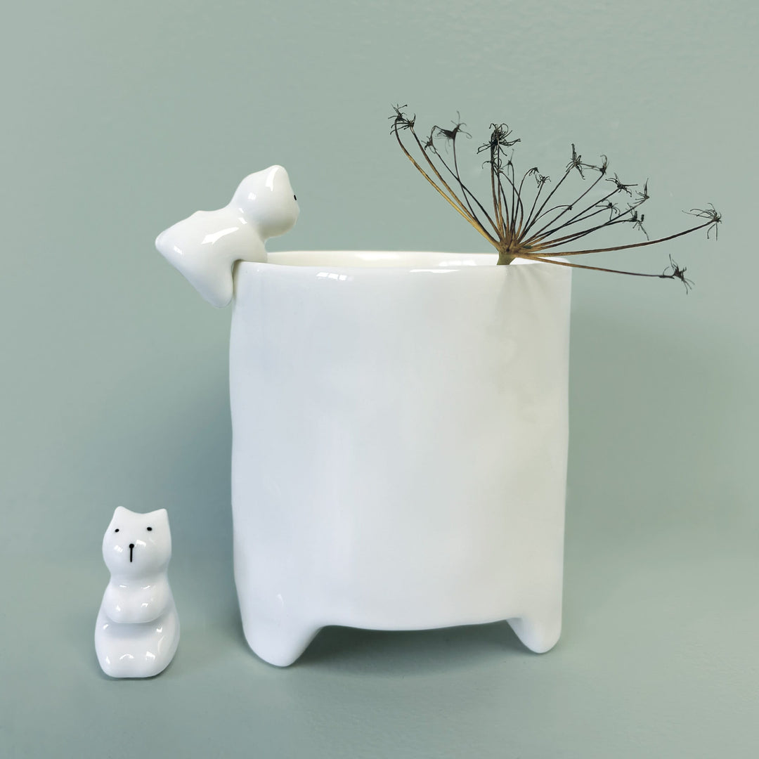 East of India Mini Porcelain Bowl Charm, Cat ornament East of India Mini Porcelain Bowl Charm - Cat