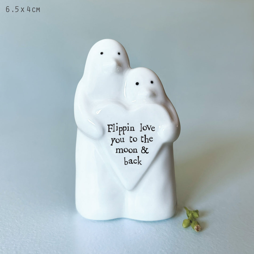 East of India Porcelain Animal Couple Ornament, Penguins ornament East of India Porcelain Animal Couple Ornament - Penguins