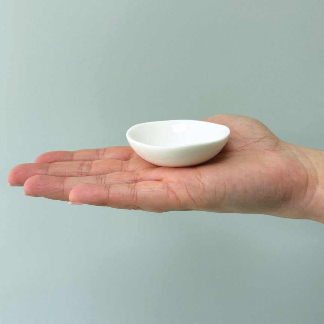 East of India Porcelain Small Wobbly Bowl - Bits and Bobs ring dish East of India Porcelain Small Wobbly Bowl - Bits and Bobs