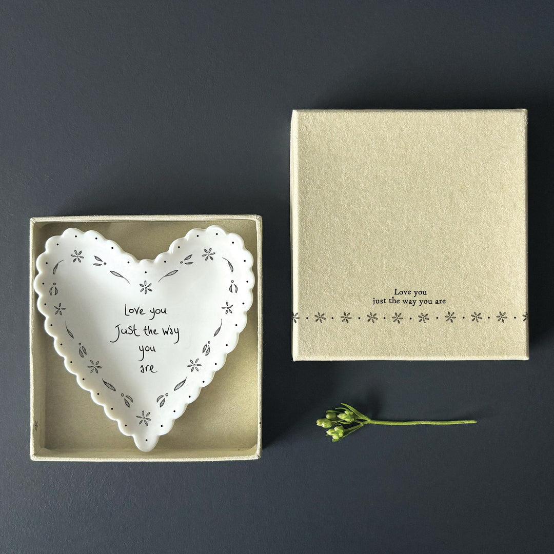 East of India Scallop Heart Dish – Love you just the way you are dish East of India Scallop Heart Dish – Love you just the way you are