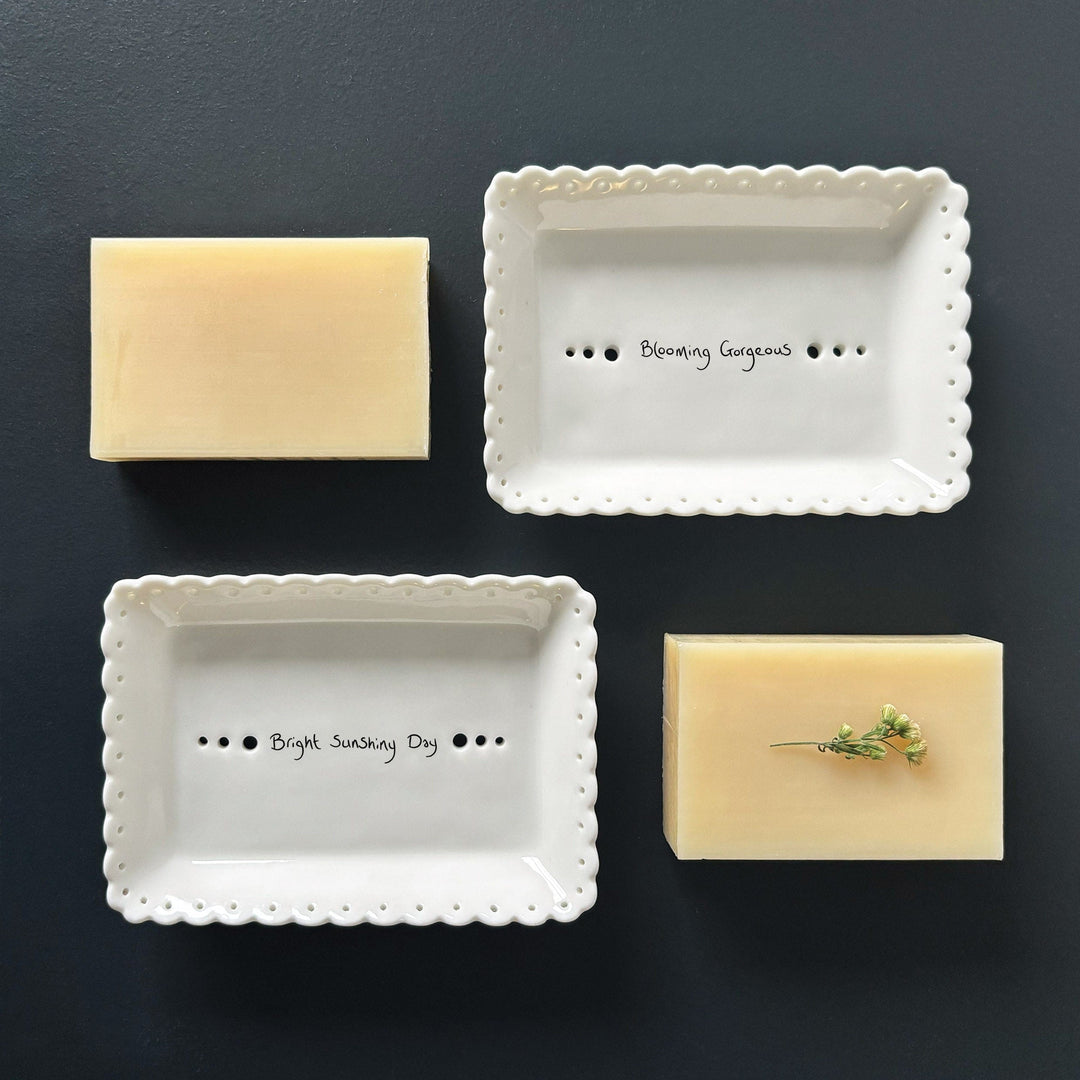 East of India Scallop Soap Dish - Bright sunshiny day Soap Dish East of India Scallop Soap Dish - Bright sunshiny day