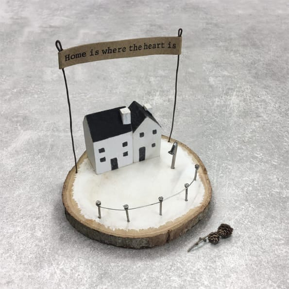East of India Winter Wonderland Scene, Home Is Where Heart Is Christmas Decoration East of India Winter Wonderland Wooden Scene - Home Is Where Heart Is