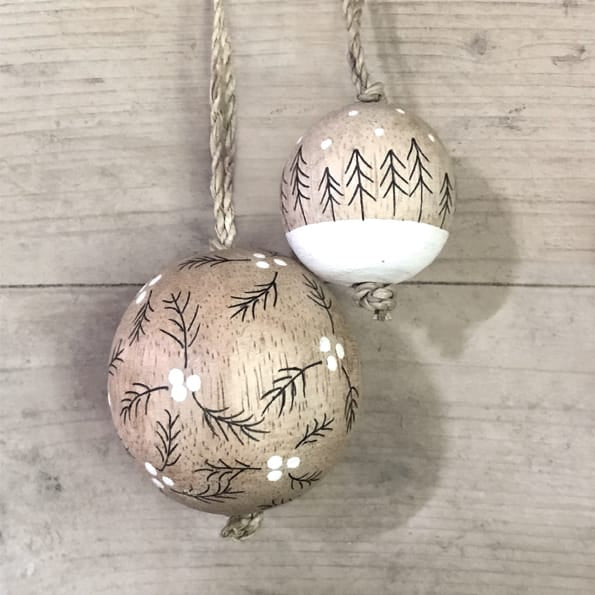 East of India Wooden Bauble, Berry Branches Bauble East of India Wooden Bauble Christmas Tree Decoration - Berry Branches