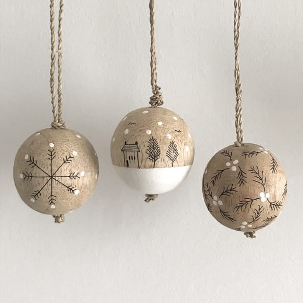 East of India Wooden Bauble, Snowy Houses Bauble East of India Wooden Bauble Christmas Tree Decoration - Snowy Houses
