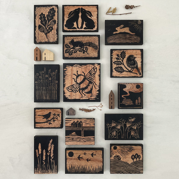 East of India Wooden Picture Block, Robin &amp; Rosehip gift East of India Wooden Picture Block - Robin &amp; Rosehip