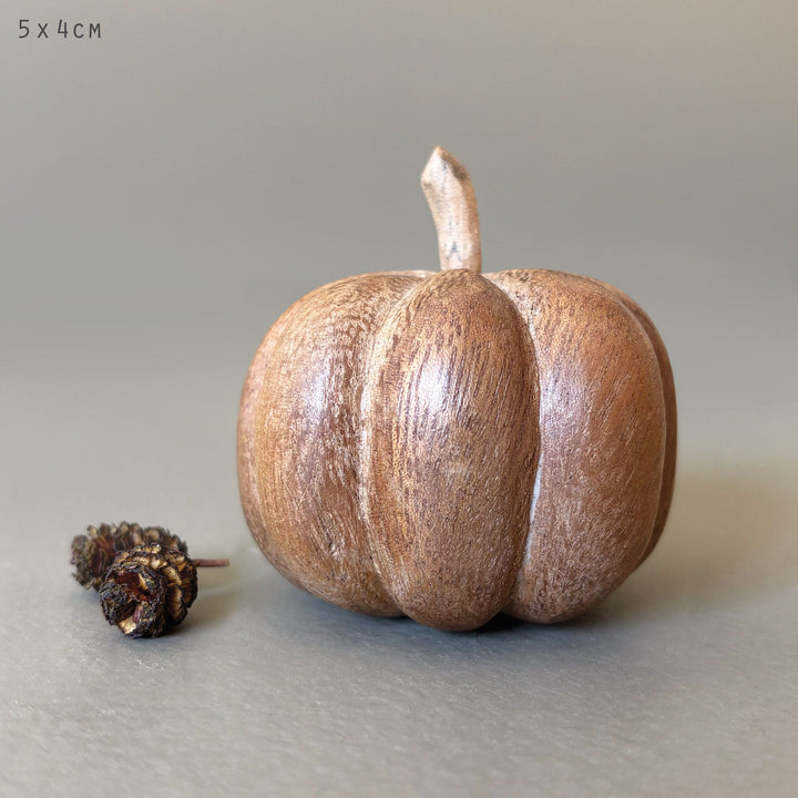 East of India Wooden Pumpkin - Large ornament East of India Wooden Pumpkin - Large