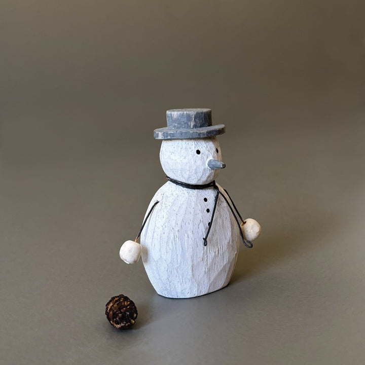 East of India Wooden Snowman Decoration, White Mittens Christmas Decoration East of India Wooden Snowman Christmas Decoration - White Mittens