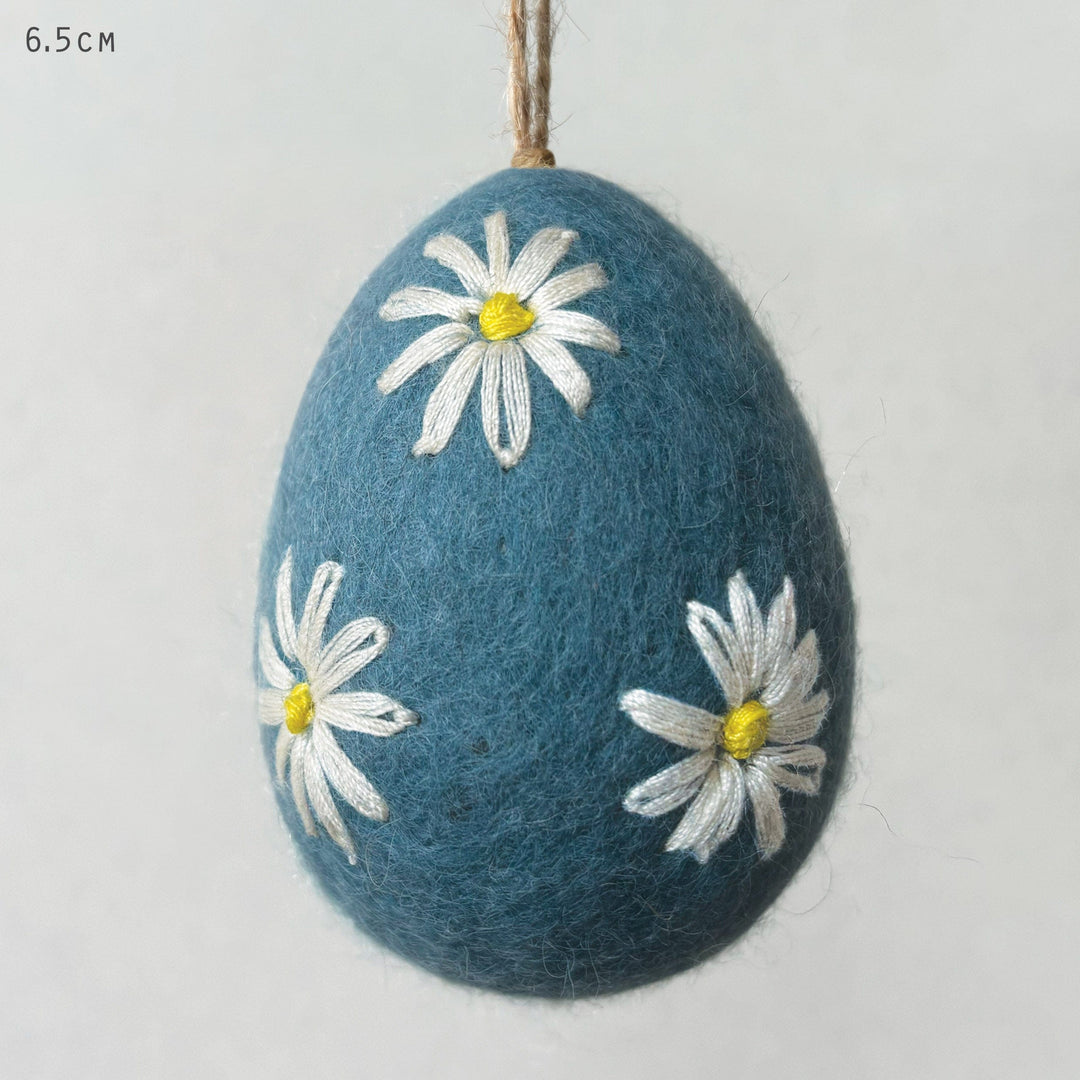 Easter Embroidered Daisy Egg - Blue easter decorations Easter Embroidered Daisy Egg - Blue