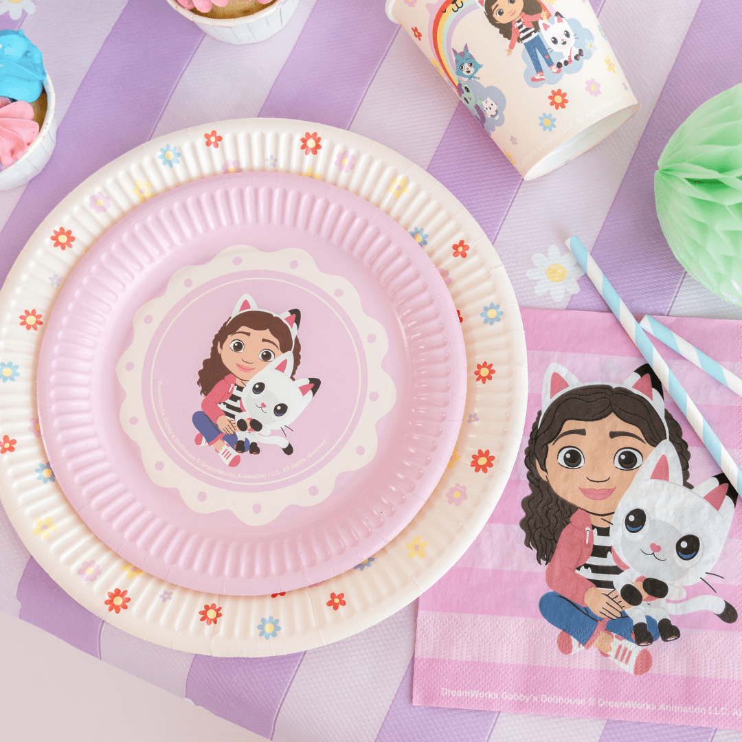 Gabby’s Dollhouse Small Pink Paper Plates x 6 - Gabby's Dollhouse Party Supplies Disposable Cups Gabby’s Dollhouse Small Pink Paper Plates x 6