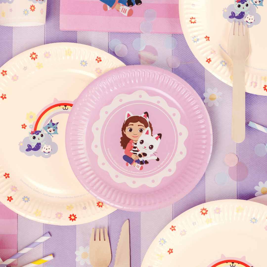 Gabby’s Dollhouse Small Pink Paper Plates x 6 - Gabby's Dollhouse Party Supplies Disposable Cups Gabby’s Dollhouse Small Pink Paper Plates x 6