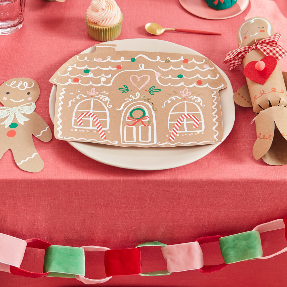 Gingerbread House Christmas Party Plates x 8 | Meri Meri Gingerbread Christmas party plates Gingerbread House Christmas Party Plates x 8