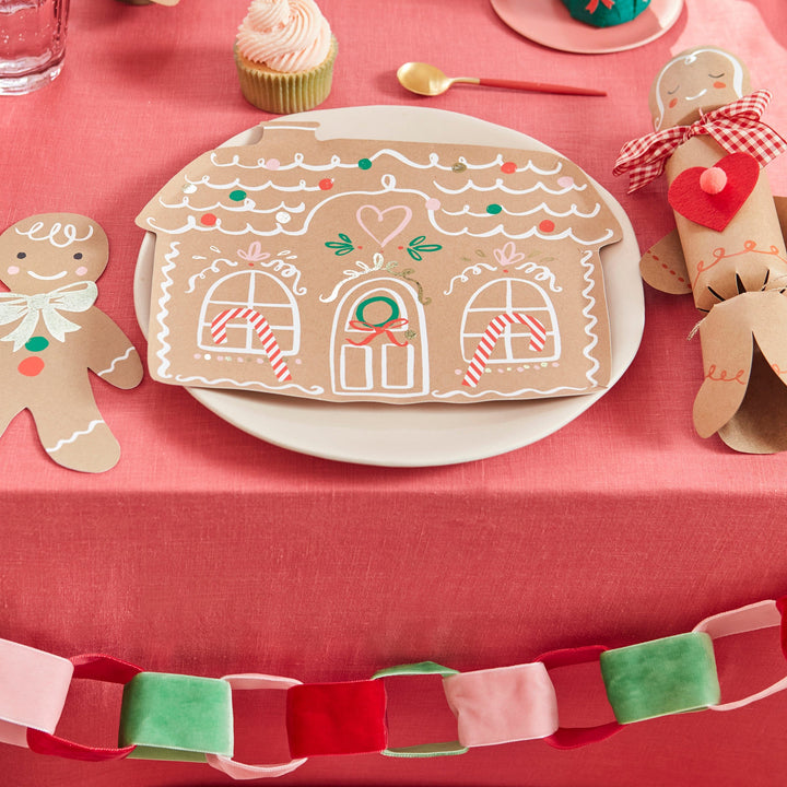 Gingerbread House Christmas Party Plates x 8 | Meri Meri Gingerbread Christmas party plates Gingerbread House Christmas Party Plates x 8