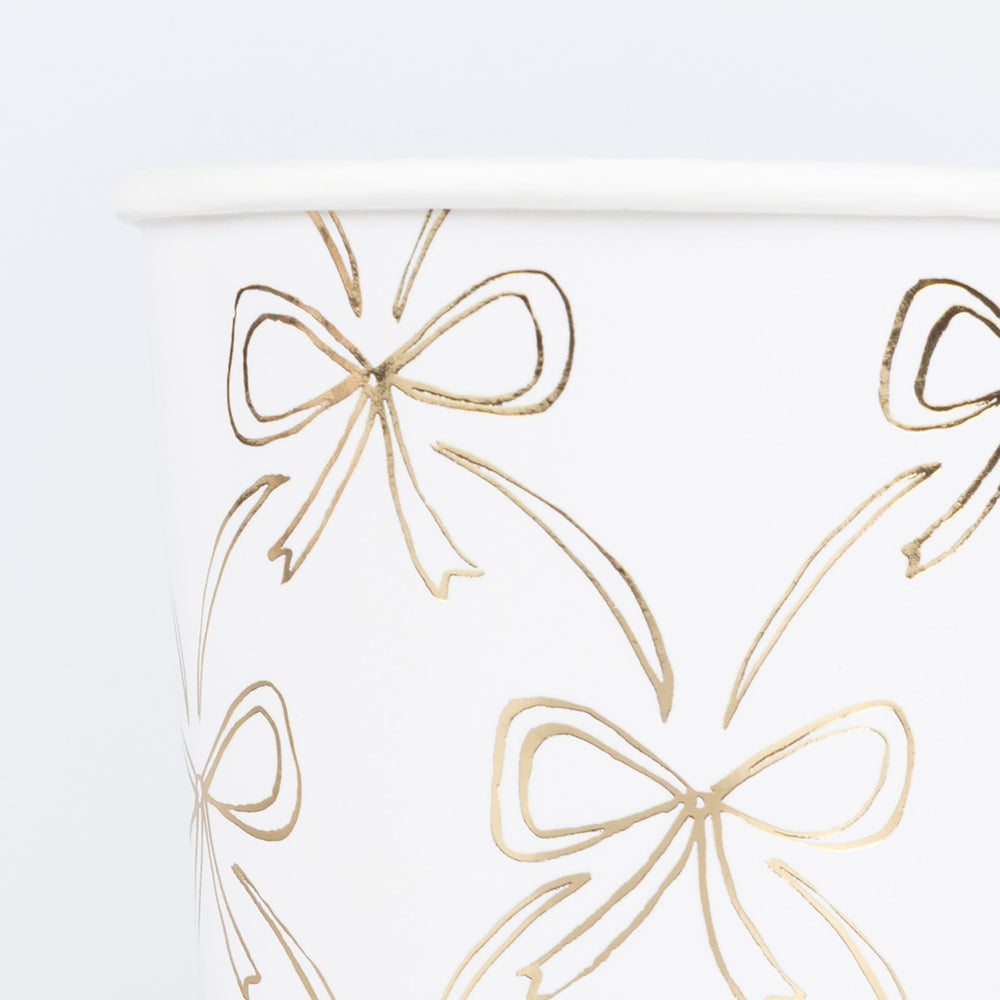 Gold Bow Party Cups x 8 | Meri Meri Christmas Bows party cups Gold Bow Party Cups x 8