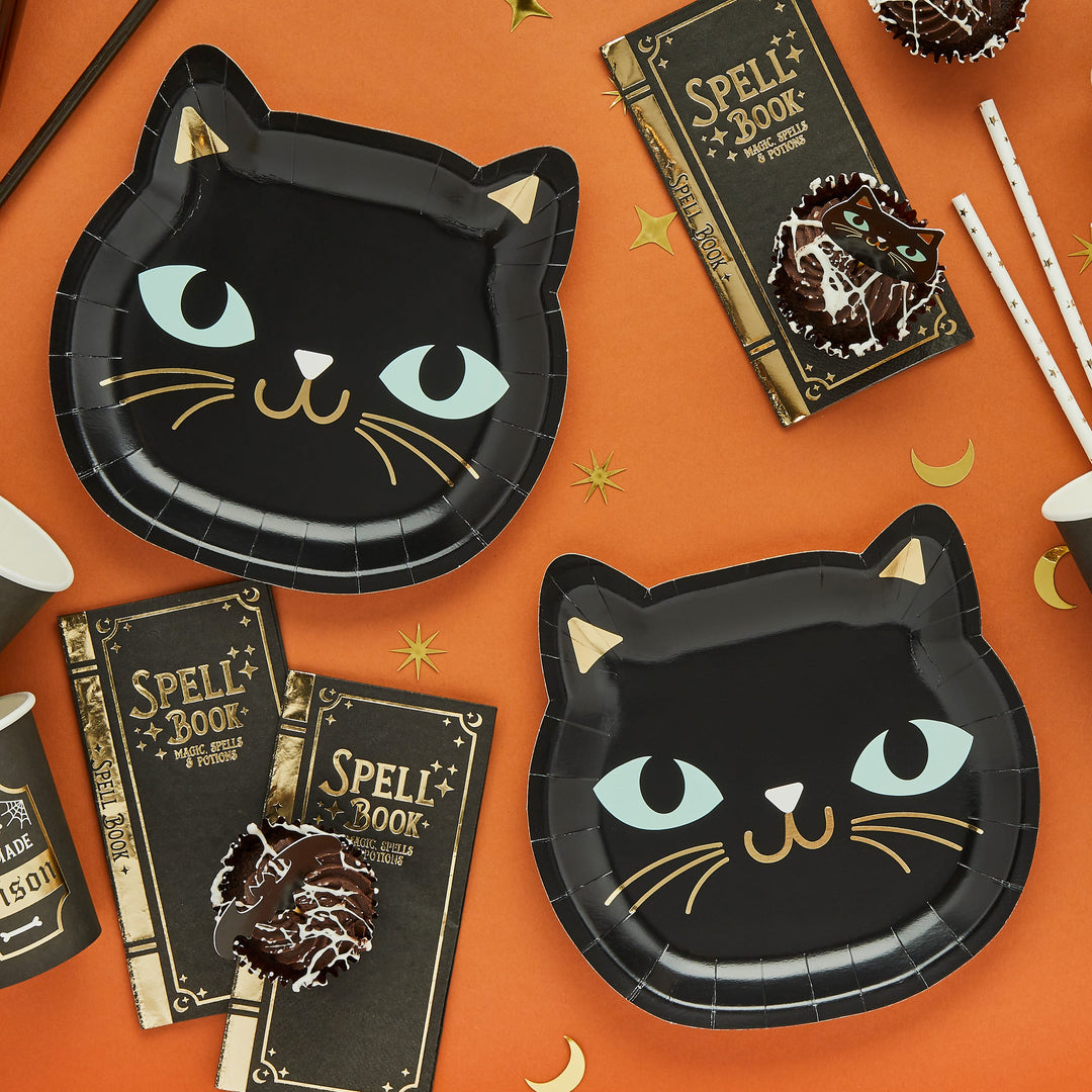 Halloween Black Cat Party Plates x 8 | Halloween Party Supplies UK Disposable Plates Halloween Black Cat Party Plates x 8
