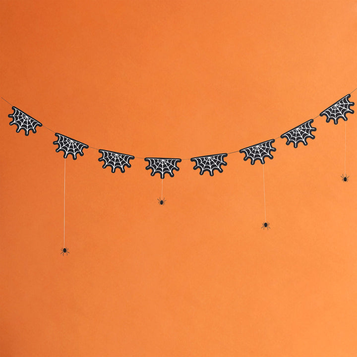 Halloween Cobweb Garland with Hanging Spiders| Halloween Party Supplies UK Party Decorations Halloween Cobweb Garland with Hanging Spiders