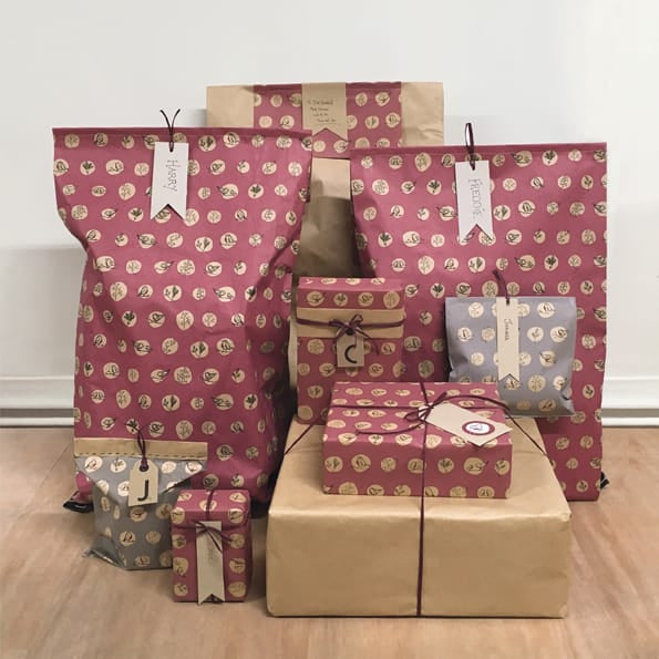 Kraft Paper Gift Sack, Robins & Rosehips | East of India Gift Wrap East of India Kraft Paper Gift Sack - Robins & Rosehips