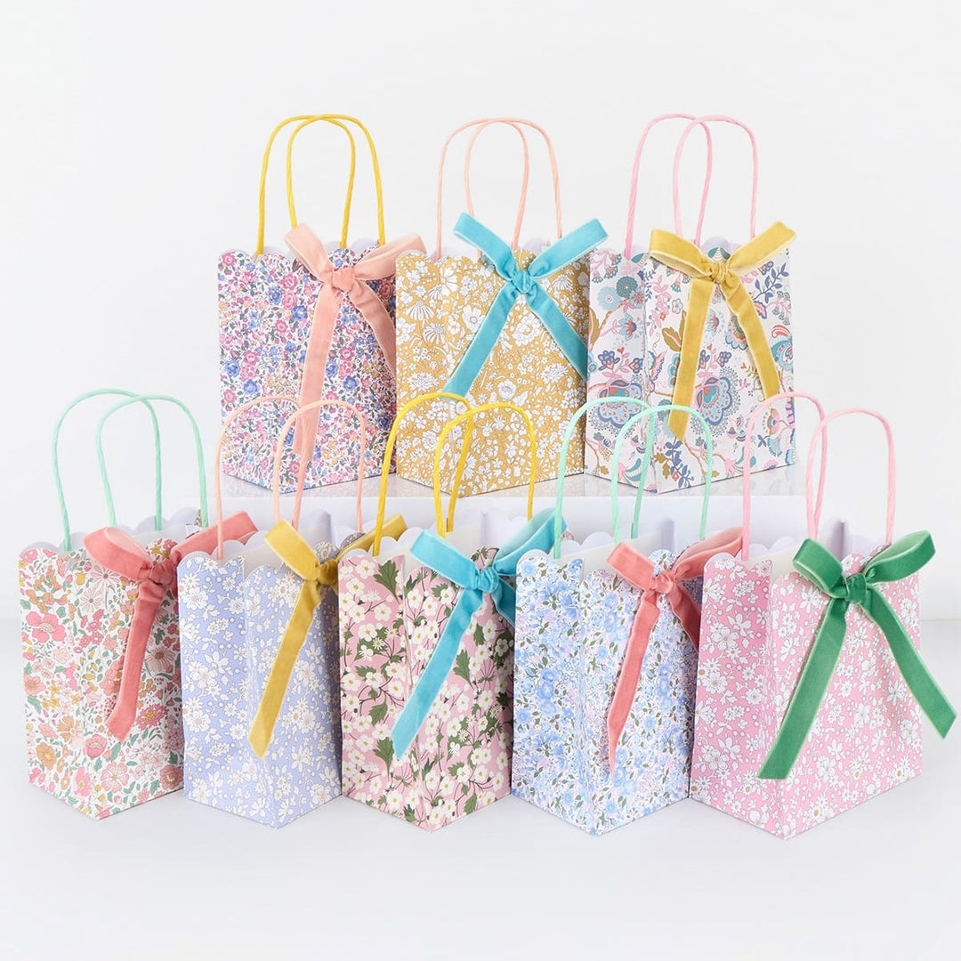 Liberty Print Luxury Party Hats x 8 | Meri Meri Floral Party Bags Liberty Print Luxury Party Bags x 8