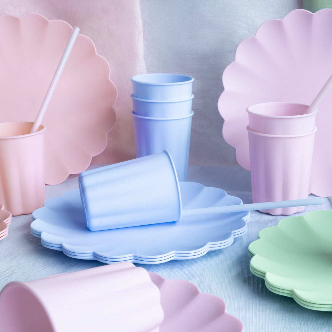 Light Blue Frill Plastic Party Cups x 4 - Eco Friendly Party party cups Light Blue Frill Plastic Party Cups x 4