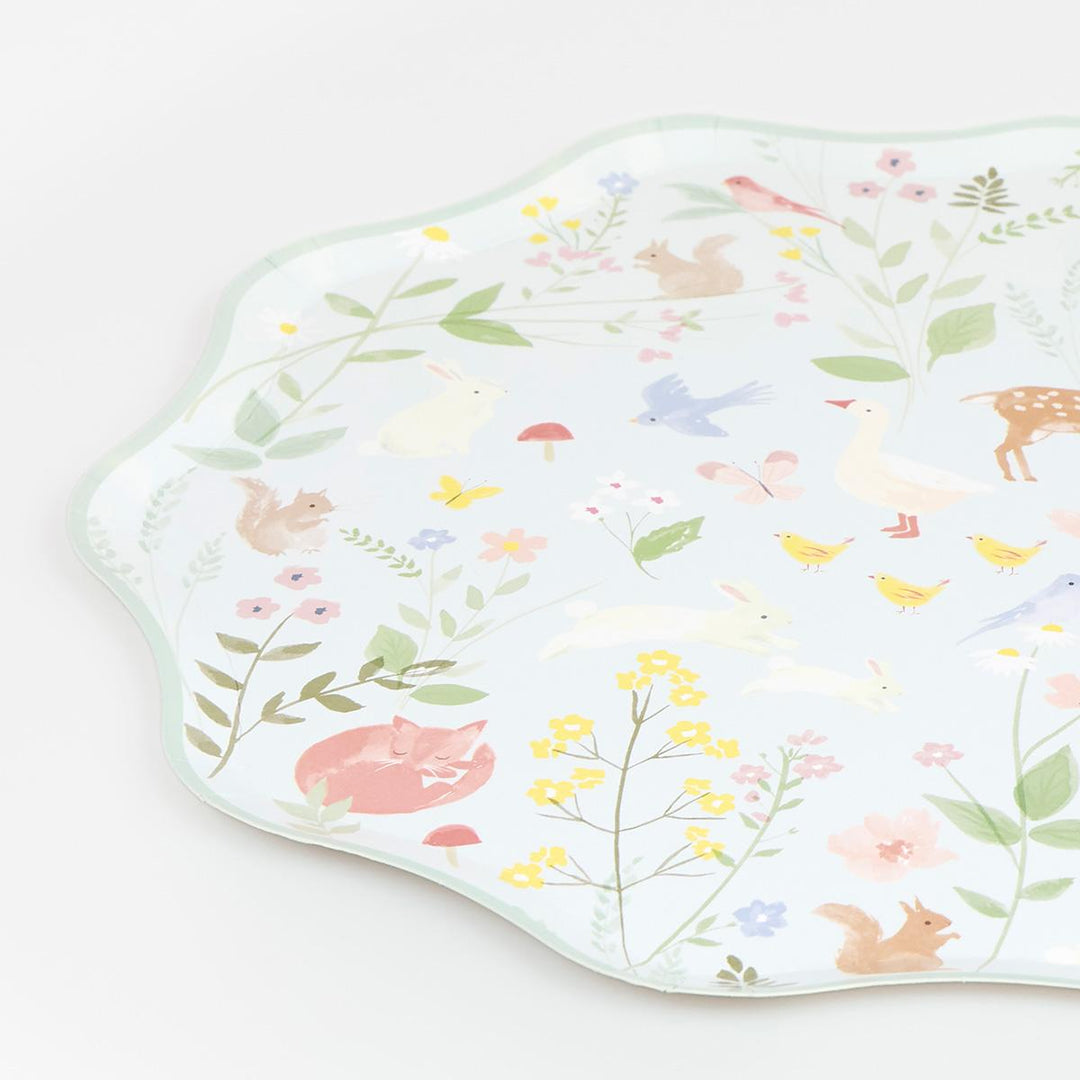 Little Animals Dinner Plates x 8 | Party Tableware UK Tableware Little Animals Dinner Plates x 8